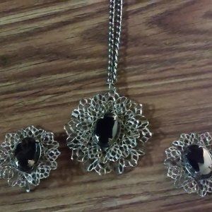 Necklace & Earrings Silver With Black Stones 12" Long x Pendant 1 3/4" Wide